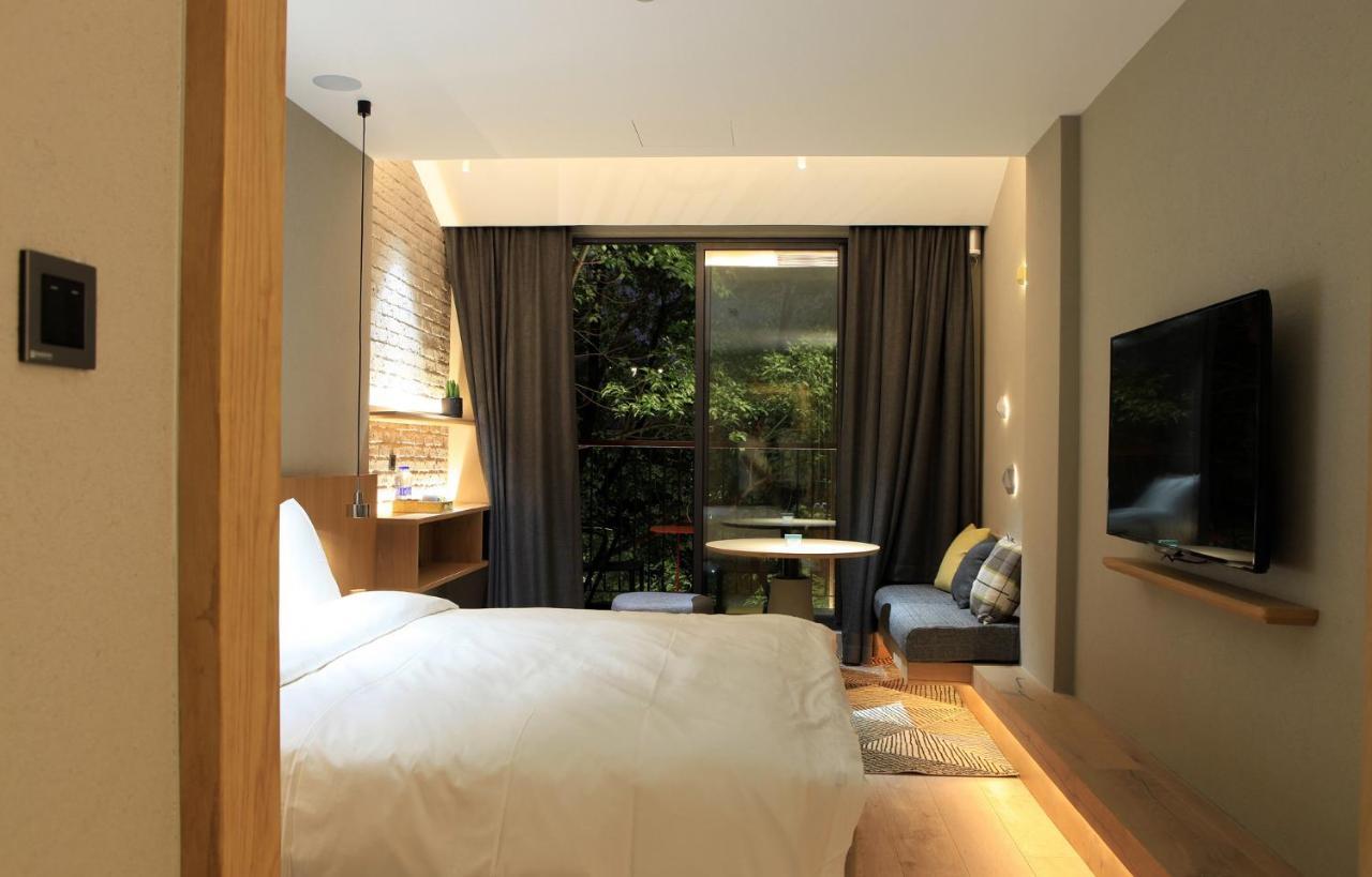 Ebo Hotel Hangzhou Wulin - 5 Mins Drive To The West Lake Dış mekan fotoğraf