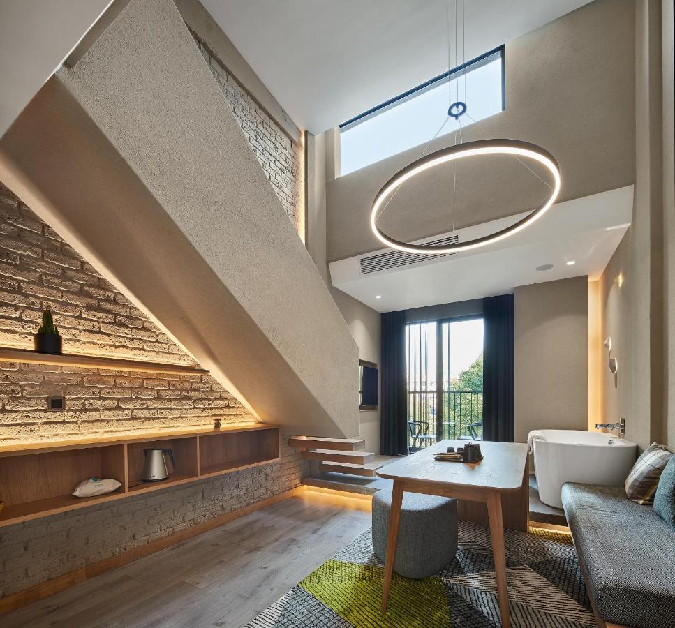 Ebo Hotel Hangzhou Wulin - 5 Mins Drive To The West Lake Dış mekan fotoğraf